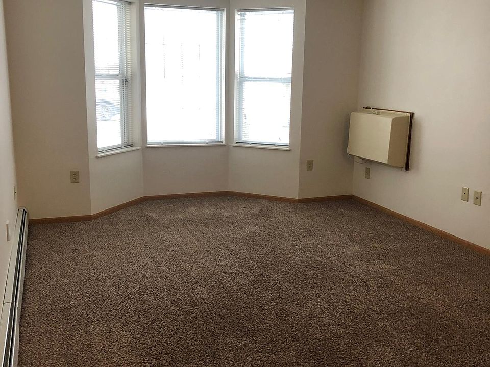 2nd image of 717 W Holt Ave APT 107