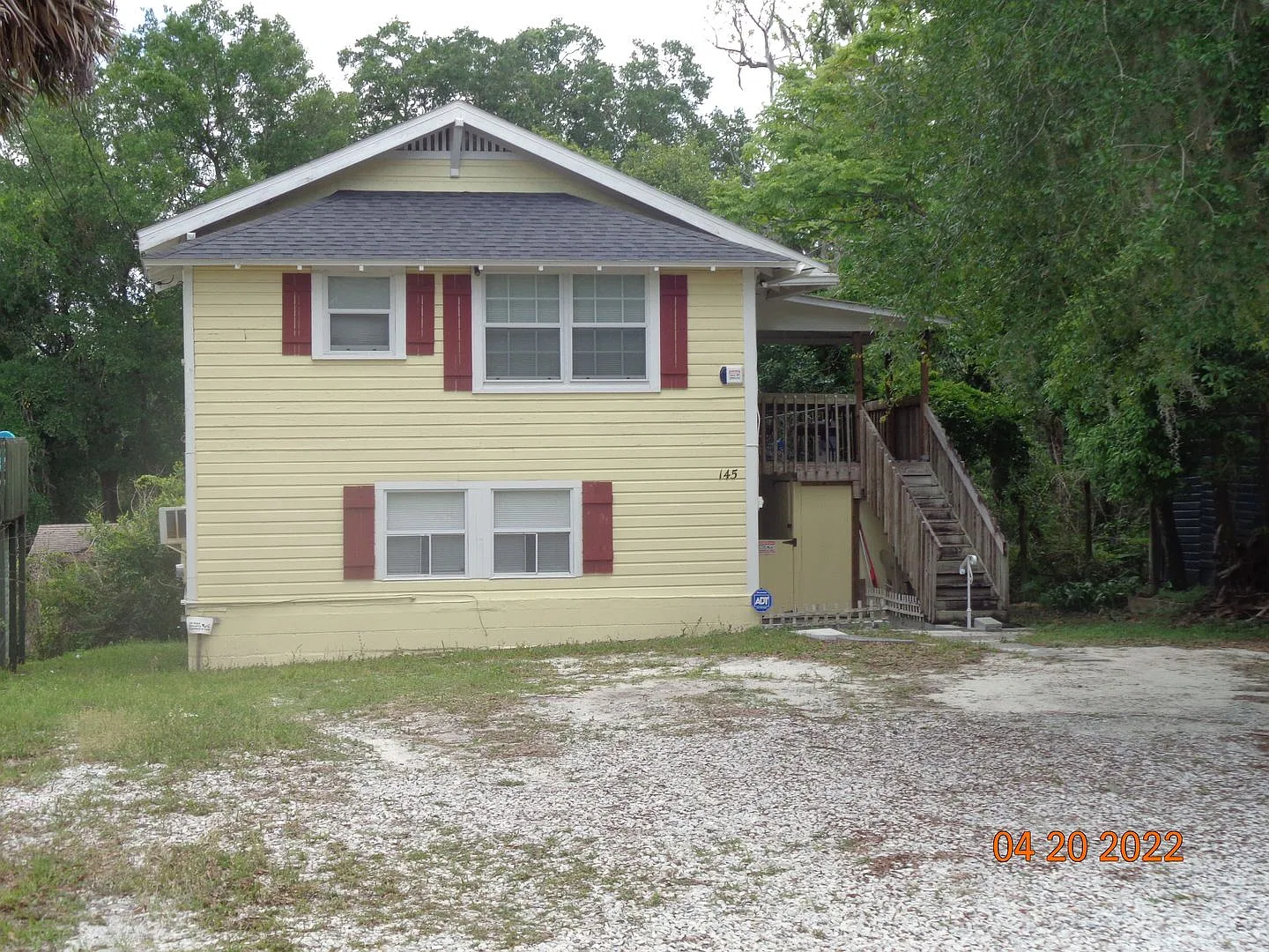 1/1 Duplex in the Stetson Park Neighborhood — Photo 1