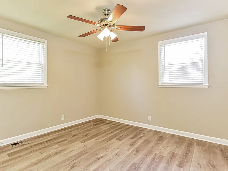 4983 Karen Ray Dr — Photo 11