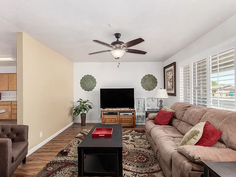5913 E Boston St — Photo 4