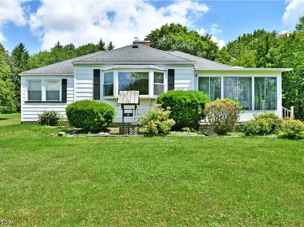 2740 Niles Cortland Rd NE, Cortland, OH 44410