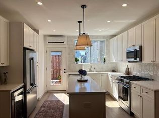 285 W 5th St, South Boston, MA 02127