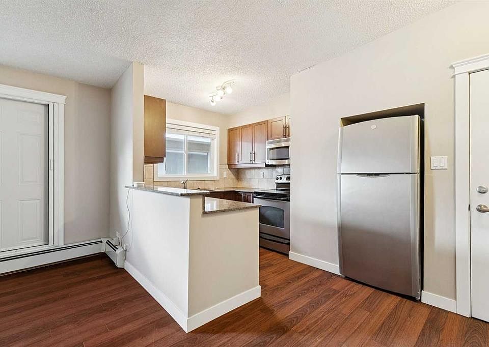 1st image of 605 N 67th Ave SW #4