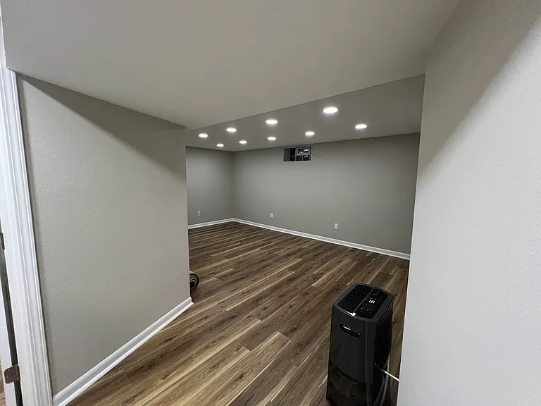 5348 N Lydell Ave — Photo 31