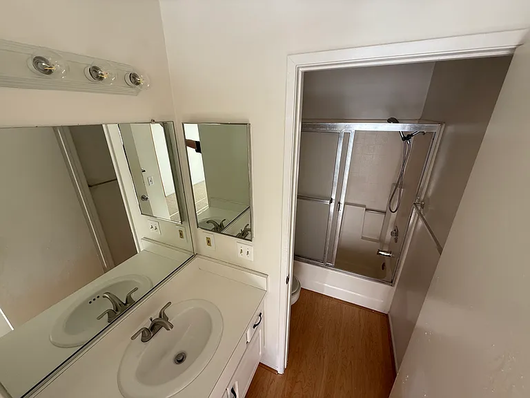 109 Remington — Photo 12