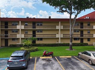 3195 Foxcroft Rd #F205, Hollywood, FL 33025