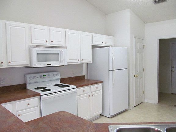 3rd image of 57 Woodlawn Dr