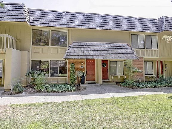 2nd image of 4767 Kings River Ct