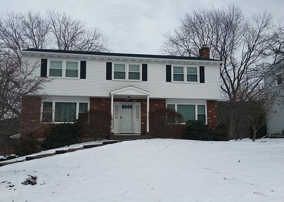 1st image of 13 Elmwood Dr