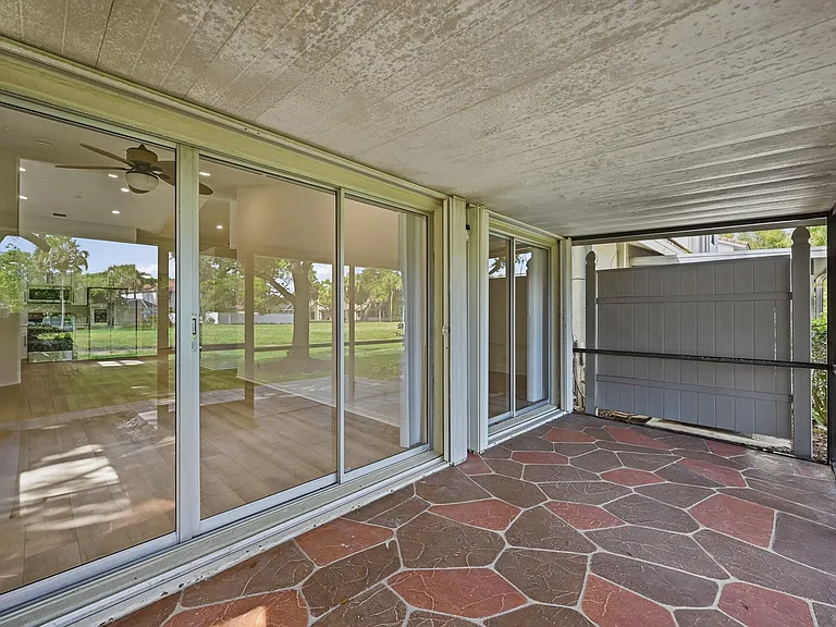 7618 Pinewalk Dr S #S-132 — Photo 32