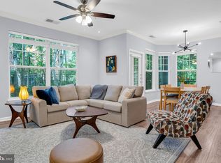 12108 Garden Grove Cir UNIT 103, Fairfax, VA 22030