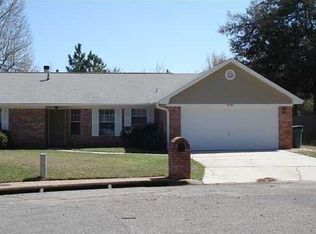2791 Honeywood Dr, Pensacola, FL 32514