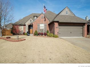 2920 N Hickory Ave W, Broken Arrow, OK 74012