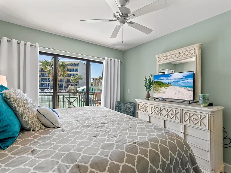 3939 Ocean Dr #204B — Photo 13