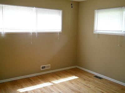 3rd image of 7902 E 108th St