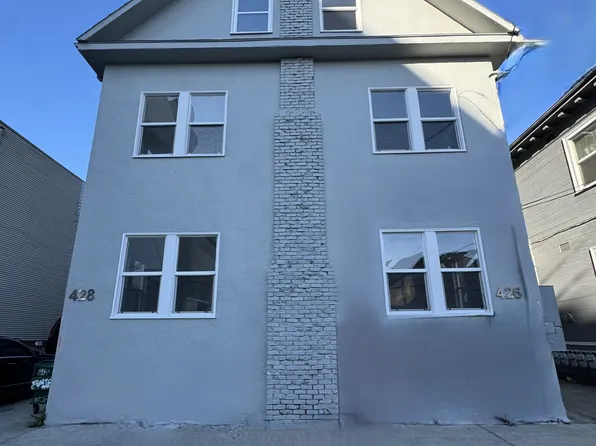 428 26th St APT A, Oakland, CA 94612