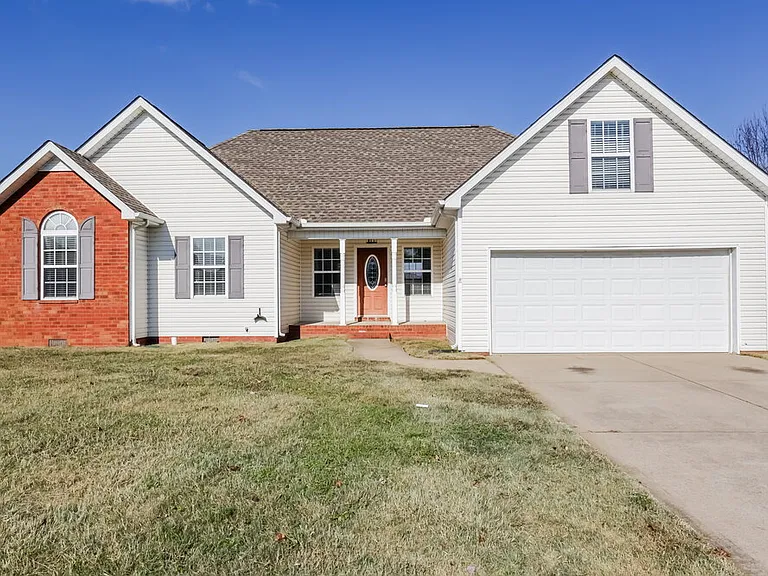 3128 Hardwood Dr — Photo 1