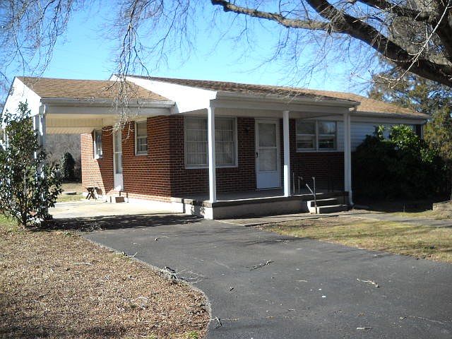 2nd image of 3996 Snakepath Rd