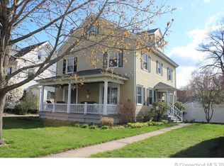 56 Beverly Rd, West Hartford, CT 06119