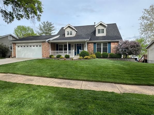 664 Dougherty Estates Dr, Ballwin, MO 63021