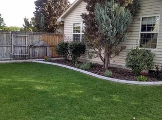 4002 Meadow View Dr, Pasco, WA 99301