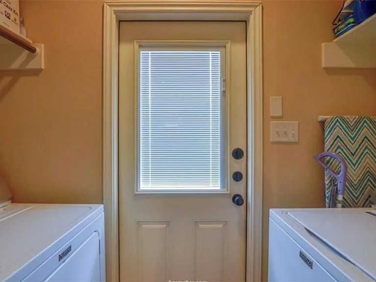 122 Kimber Ln — Photo 11