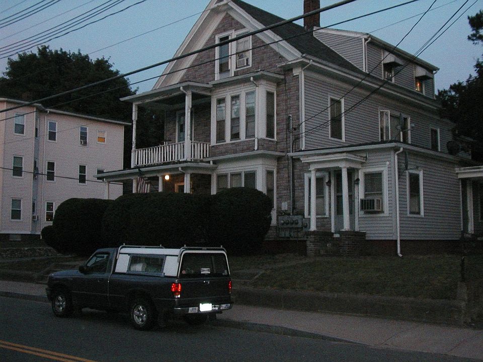 driveway and 2 car garage