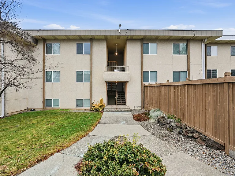 3102 E 27th Ave — Photo 24