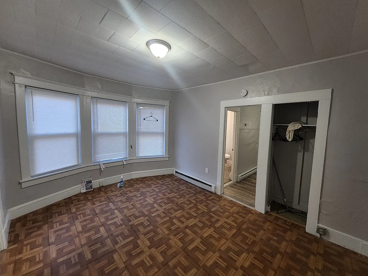 Building Photo - 15 Fulton St #3