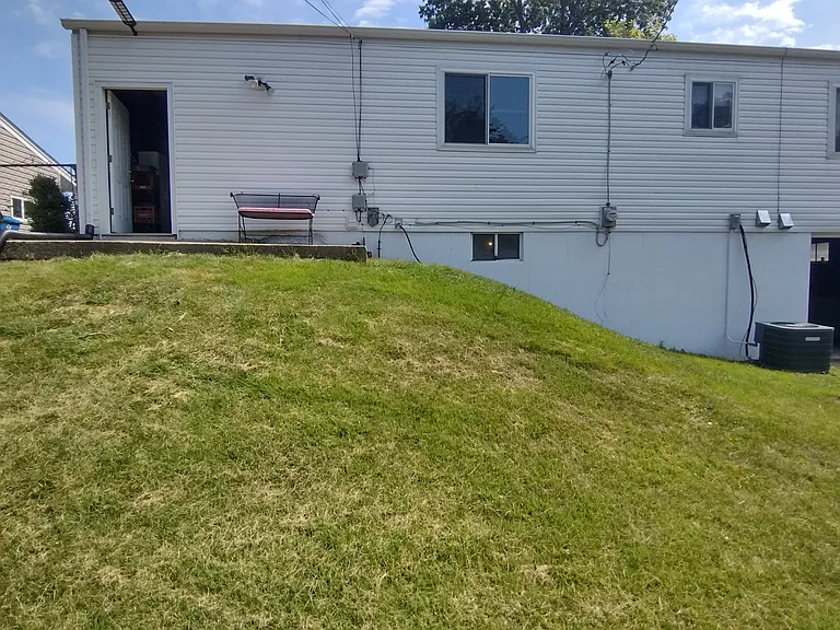 11837 Foxwood Dr — Photo 32