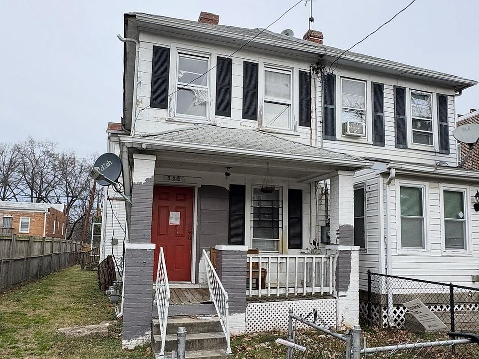 1st image of 320 Raleigh St SE