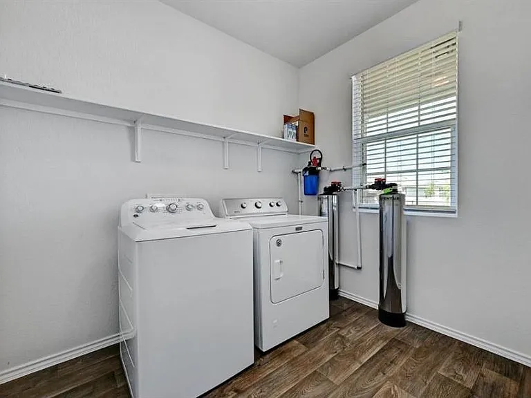 3705 Conyers Ln — Photo 25