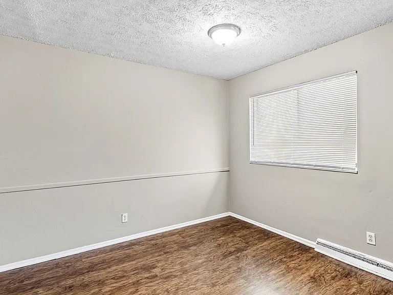 Greenway Apartments (Indy Town) — Photo 9