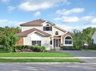 1271 Lone Oak Trl, Aurora, IL 60506