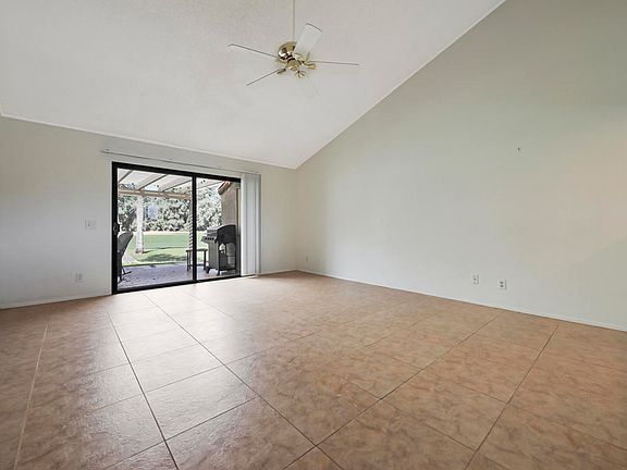 2nd image of 40953 Inverness Way