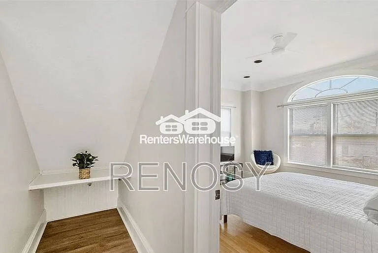 544 36th St #1 — Photo 8
