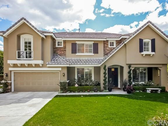 2nd image of 3529 Castleman Ln