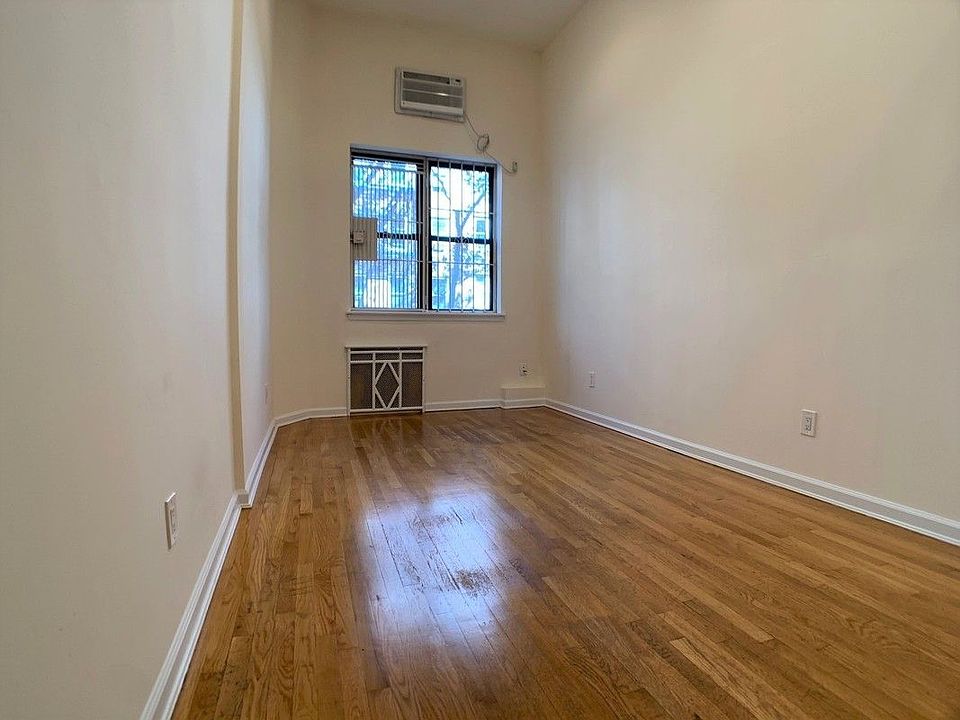2nd image of 330 E 77th St #1BB