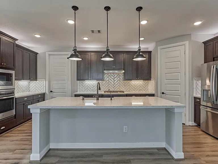 11 Shumard Oak Dr — Photo 9
