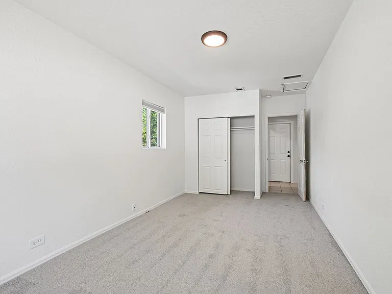840 N Krameria St — Photo 51