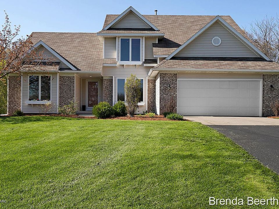 1st image of 7889 Hickory Dr NE