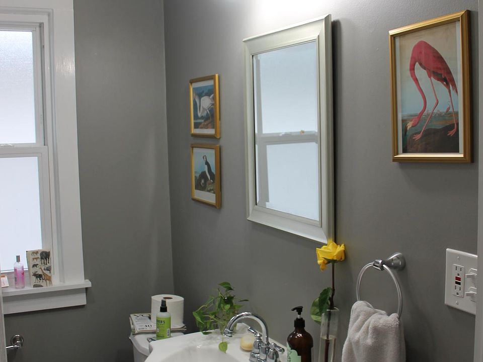 1st image of 58 Fairchild Pl