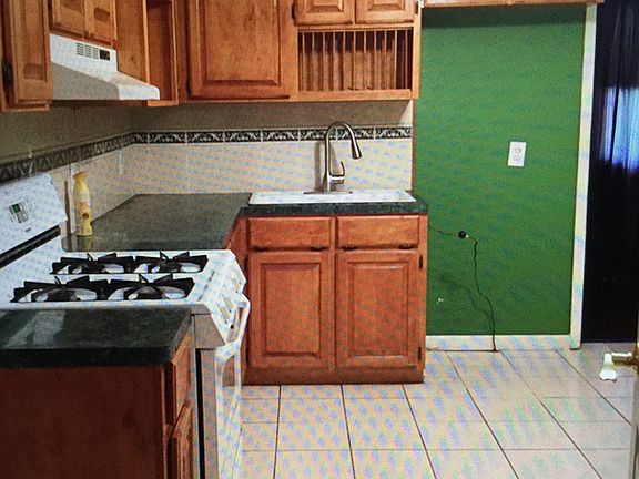 2nd image of 3108 Albemarle Dr
