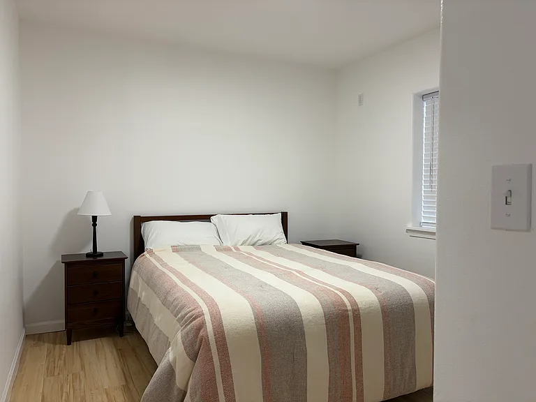 4607 SE Naef Rd — Photo 4