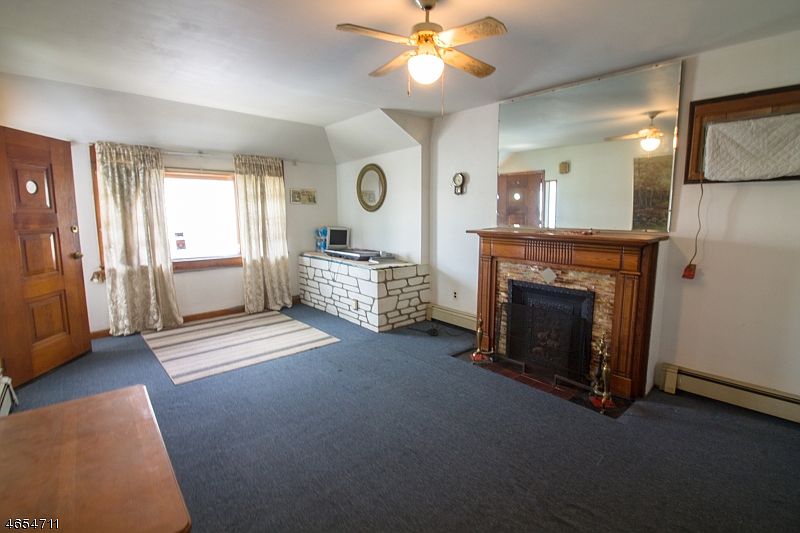 1st image of 267 Crystal St