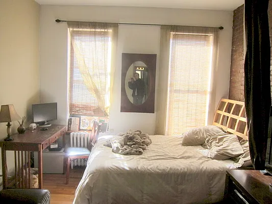 Rented by Chartwell Manhattan Realty | media 3