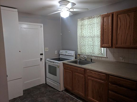 5th image of 3121 S Crysler Ave