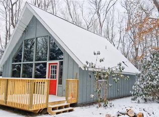 1584 County Line Rd, Champion, PA 15622