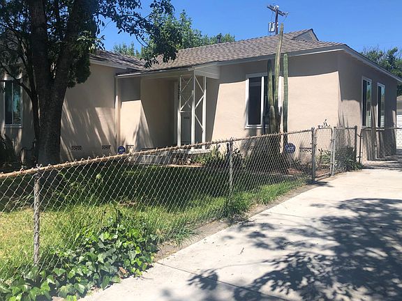 3rd image of 15225 Cantara St