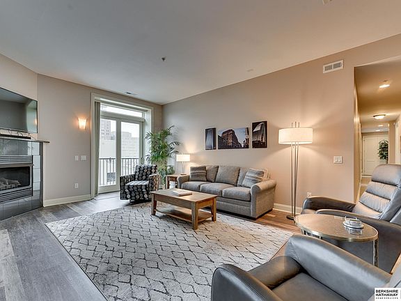 3rd image of 210 S 16th St APT 905